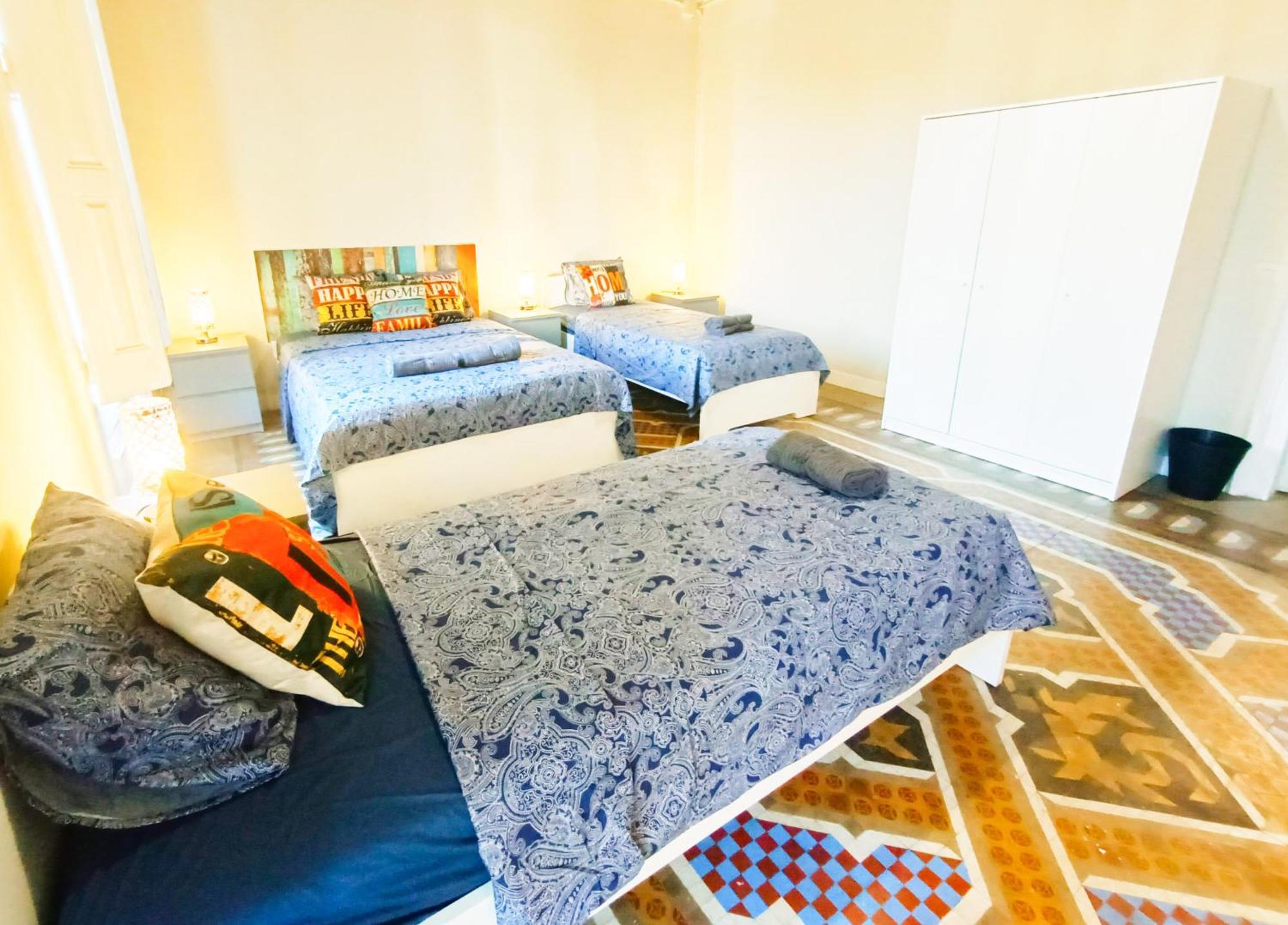 Private Rooms By Plaza Catalunya Barcelona Eksteriør bilde